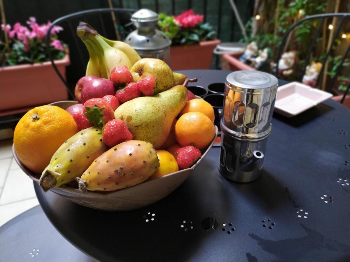 Le Ortensie Napoli Bagian luar foto